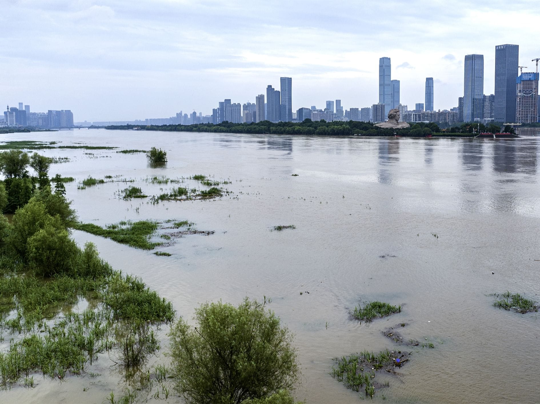 China issues yellow alert for rainstorms again.